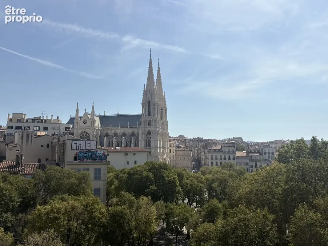 Commerce à MARSEILLE-1E