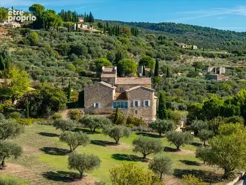 Maison à GORDES