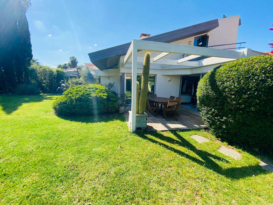 Maison à SAINT-CYPRIEN