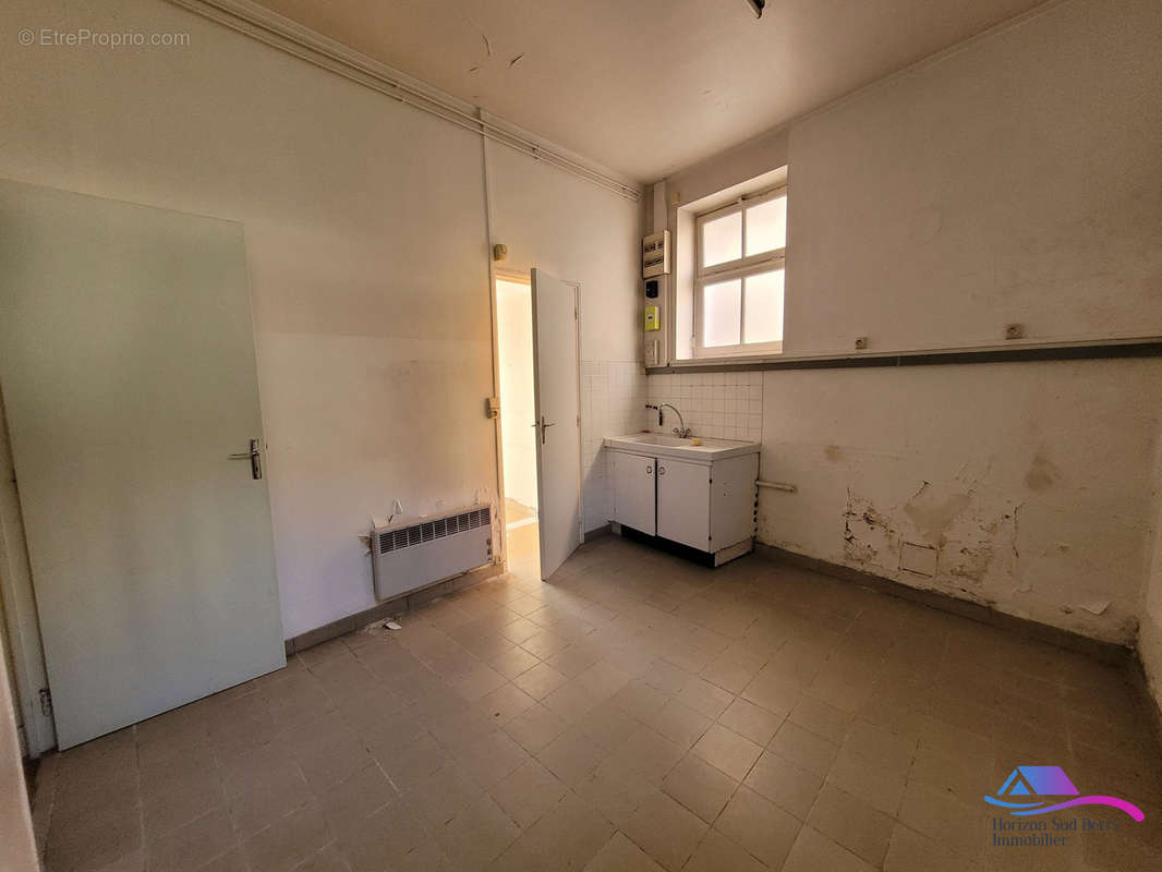 Cuisine - Maison à CHATEAUMEILLANT