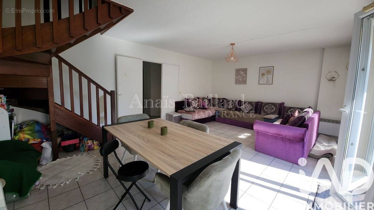 Photo 1 - Maison à MOISSY-CRAMAYEL