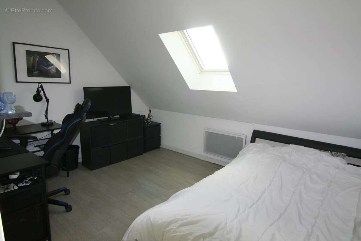 Maison à SAINT-CHERON