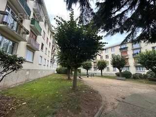 Appartement à THIAIS