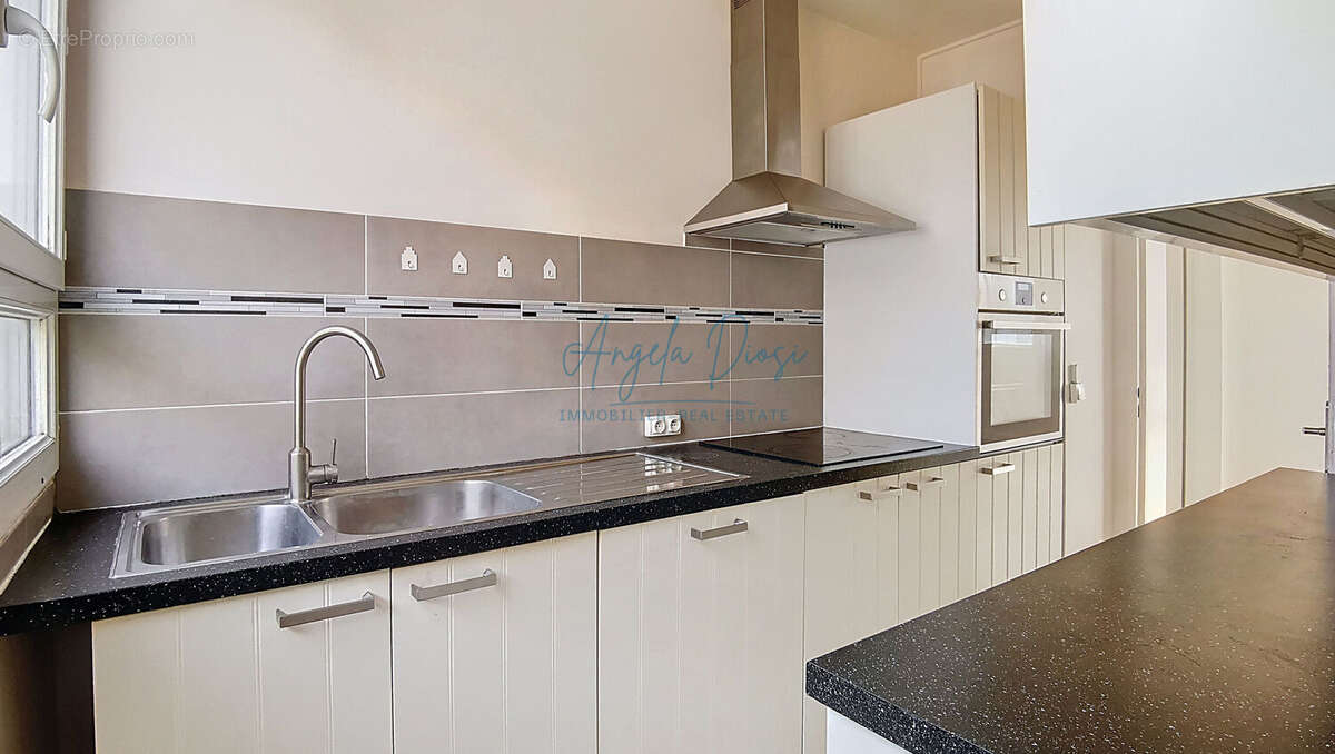 Appartement à LE PLESSIS-ROBINSON