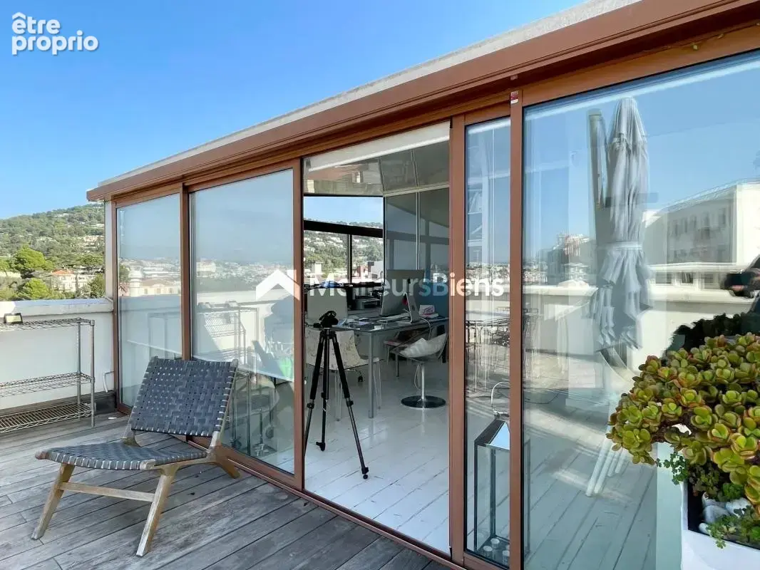 Cannes bas Montfleury : Duplex en penthouse avec grand roof-top et très belle vue mer - photo 22