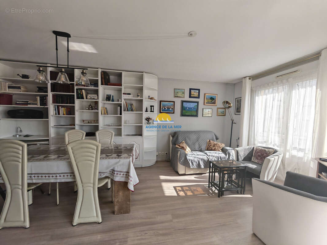 Appartement à FREJUS