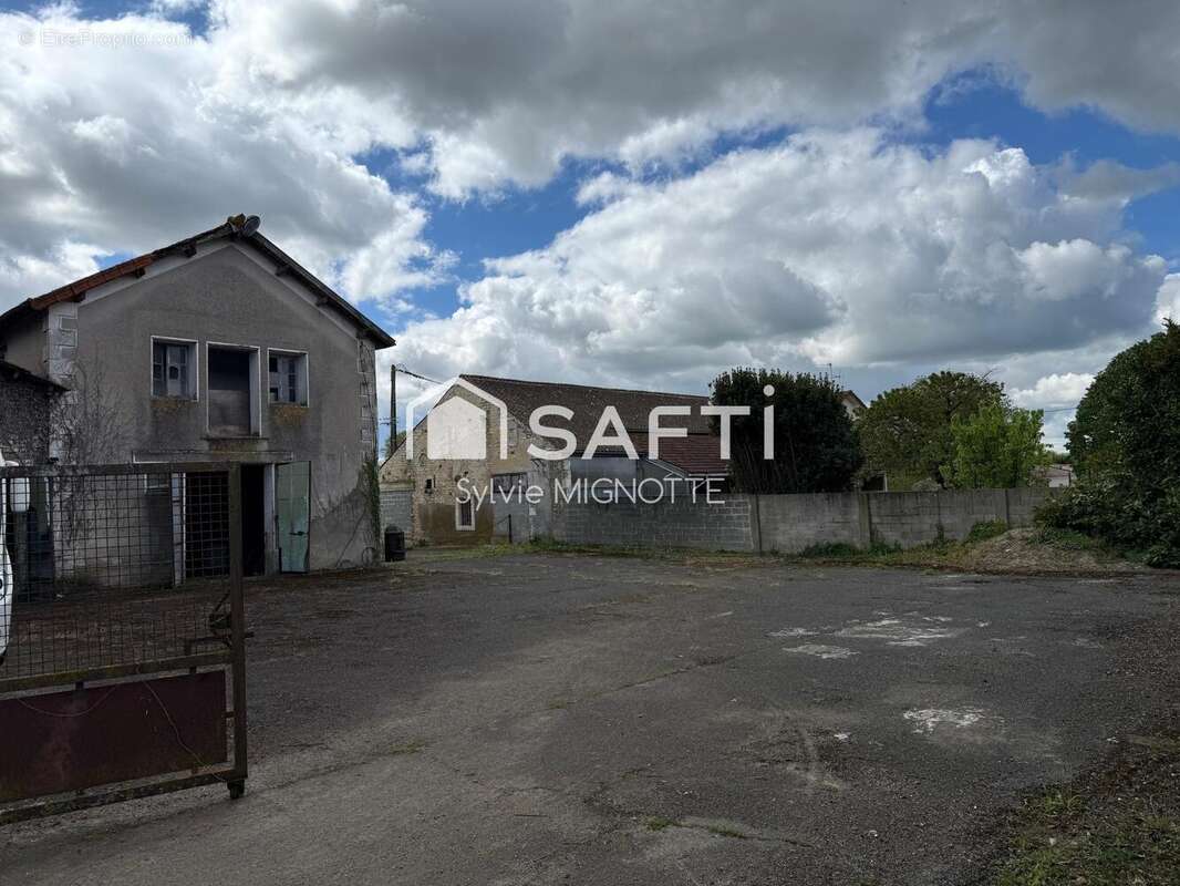 Photo 7 - Maison à MAUZE-SUR-LE-MIGNON