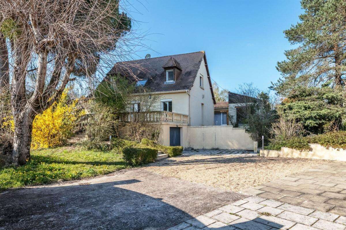 Maison à COULOUNIEIX-CHAMIERS