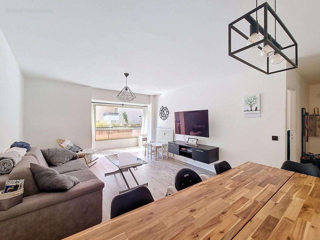 Appartement à LE CANNET