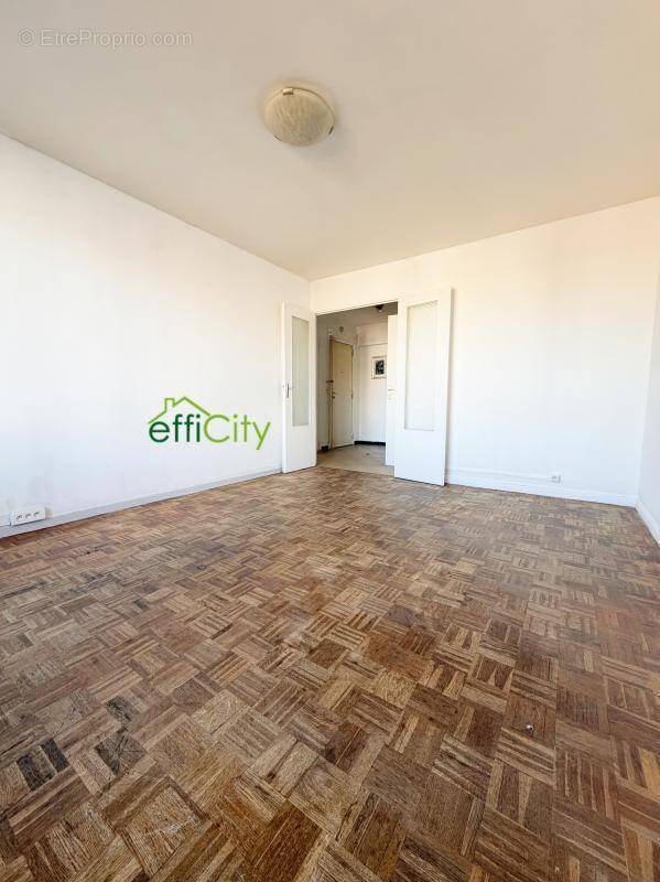 Appartement à MARSEILLE-13E