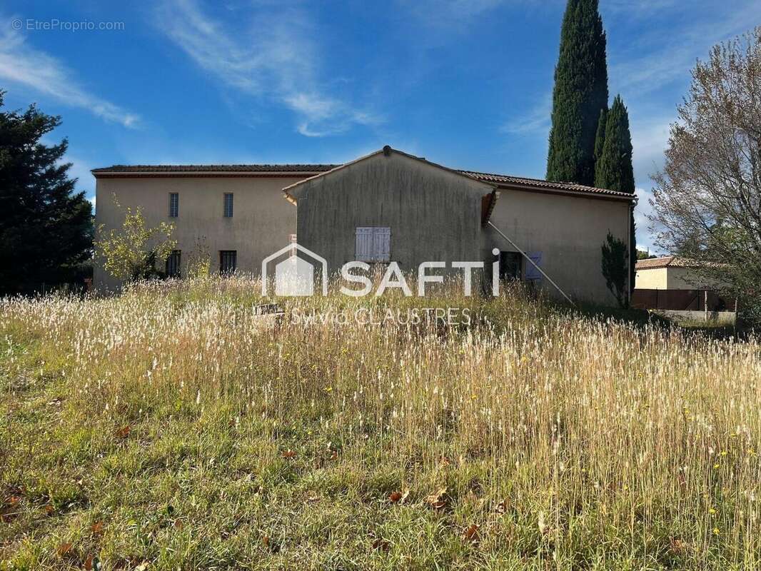 Maison 178 m² à Saint-Jean-De-Cornies  - photo 2