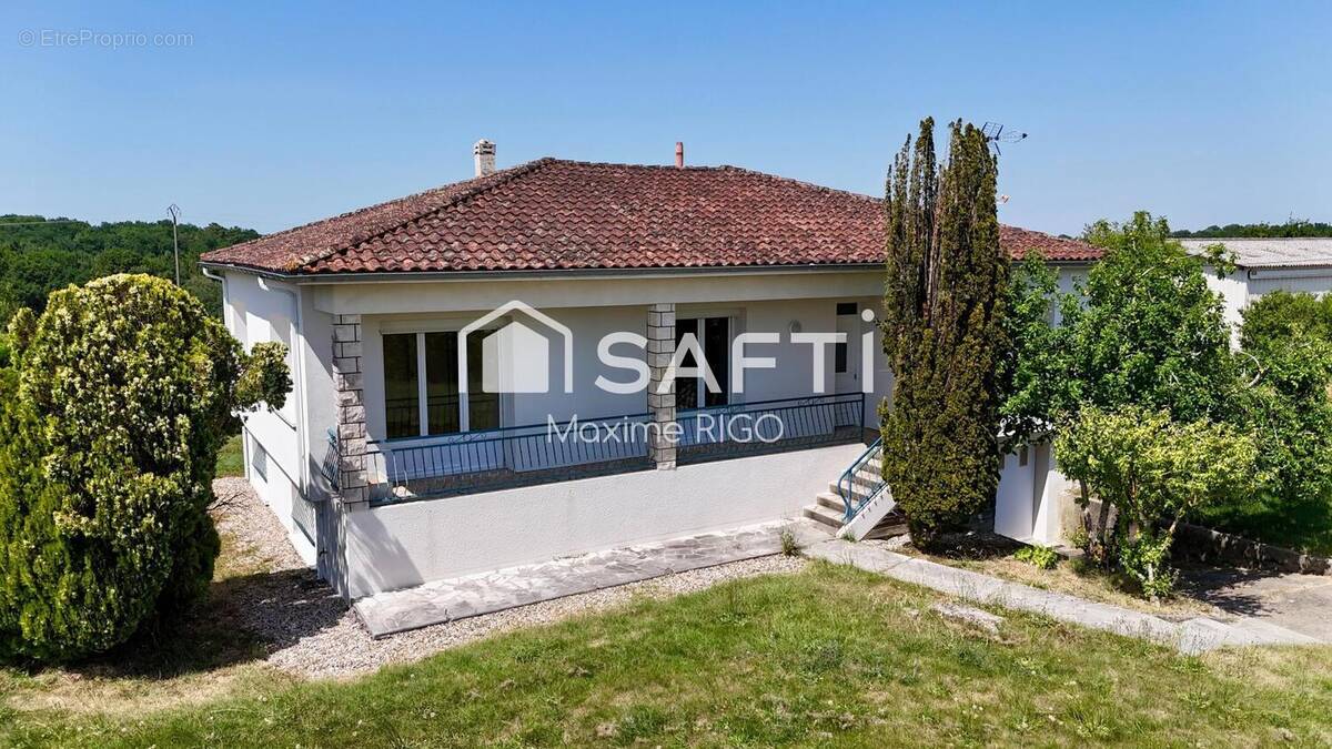 Photo 1 - Maison à GUERIN