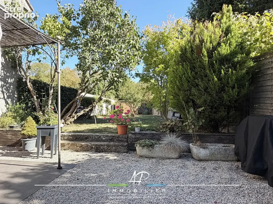 BROGNON   Maison de charme en pierre avec terrasse, jardin et garage - photo 9