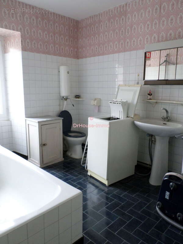 Maison 98 m² à Angouleme  - photo 7