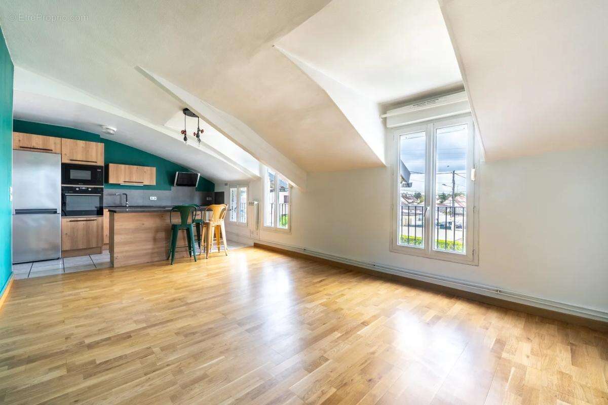 Appartement à LES MUREAUX