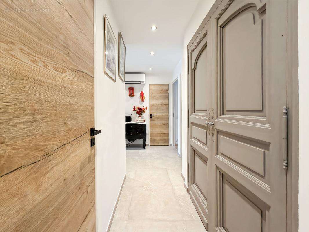 Appartement à FREJUS