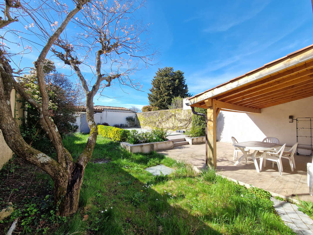 Maison à MILLERY