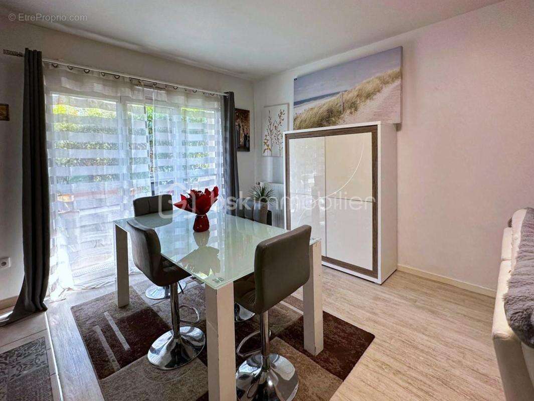 Appartement à LIEUSAINT