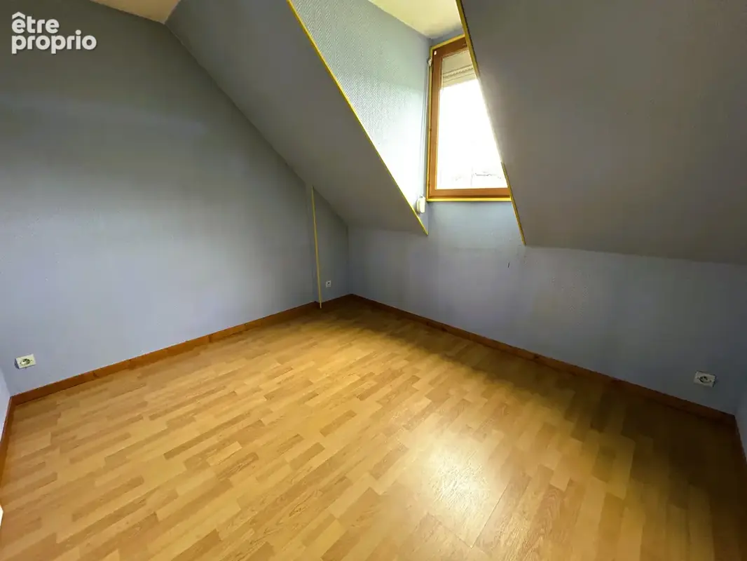 Maison familiale vovable de plain-pied 4 chambres + bureau garage beau terrain clos - photo 9