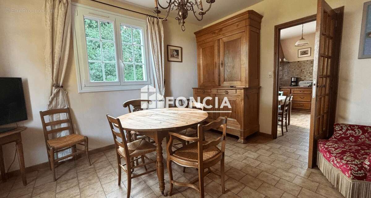 Maison à LA BAZOGE