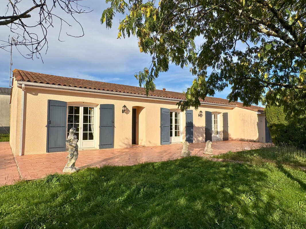 Maison à CHATEAUBERNARD