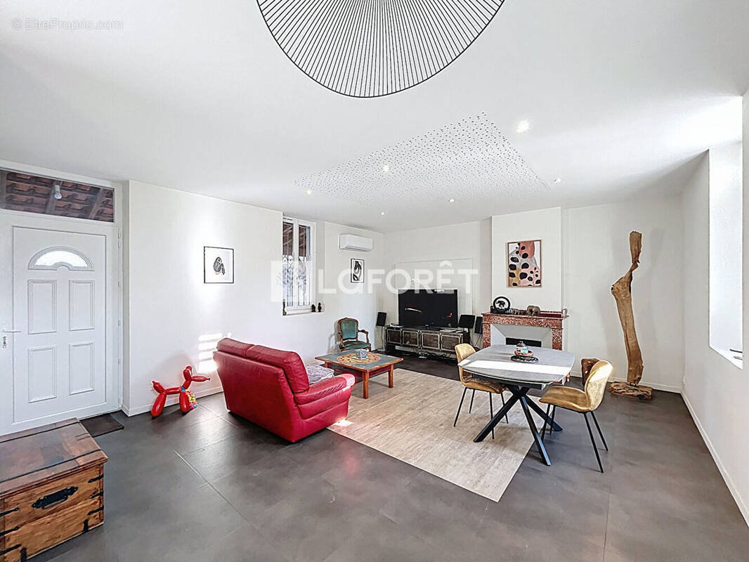 Maison à CASTELSARRASIN