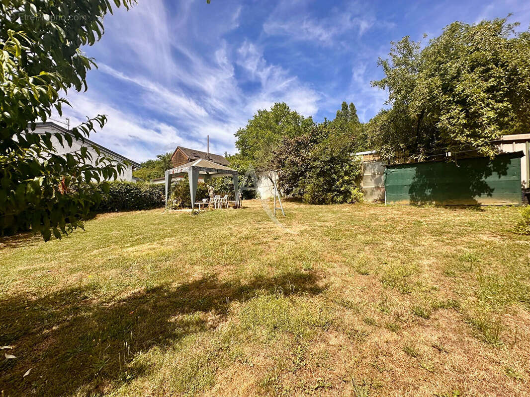 A VENDRE : Charmante maison d'environ 120 m² sur la commune de Champigneulles - photo 3