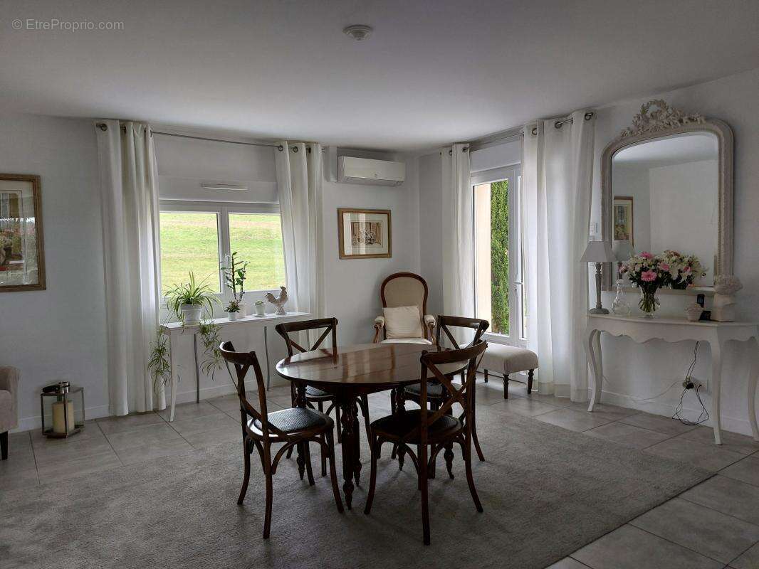 Maison à SAVIGNE-L'EVEQUE