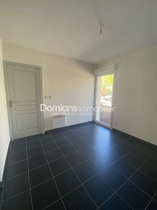 Appartement à PEYRESTORTES