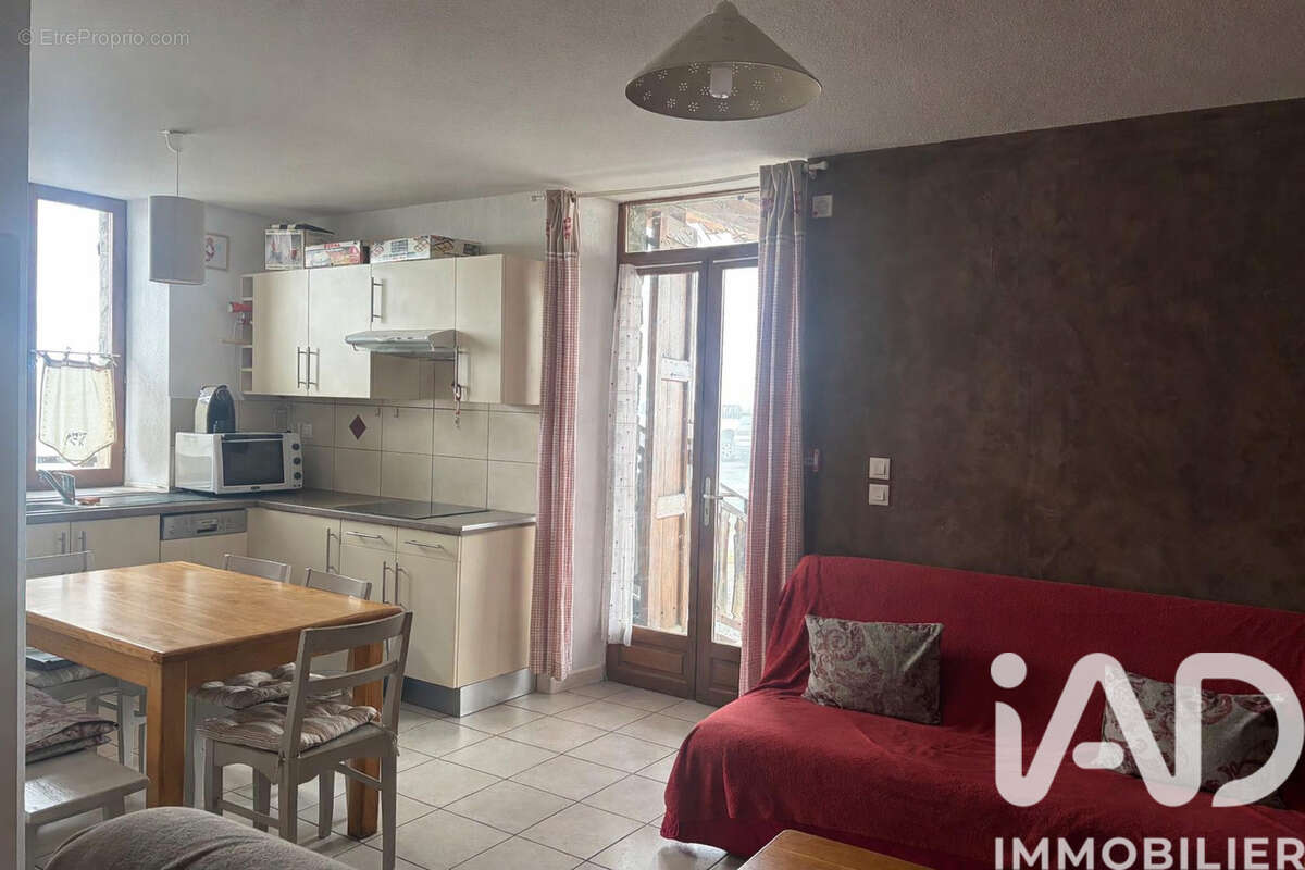 Appartement 38 m² à Crevoux  - photo 4