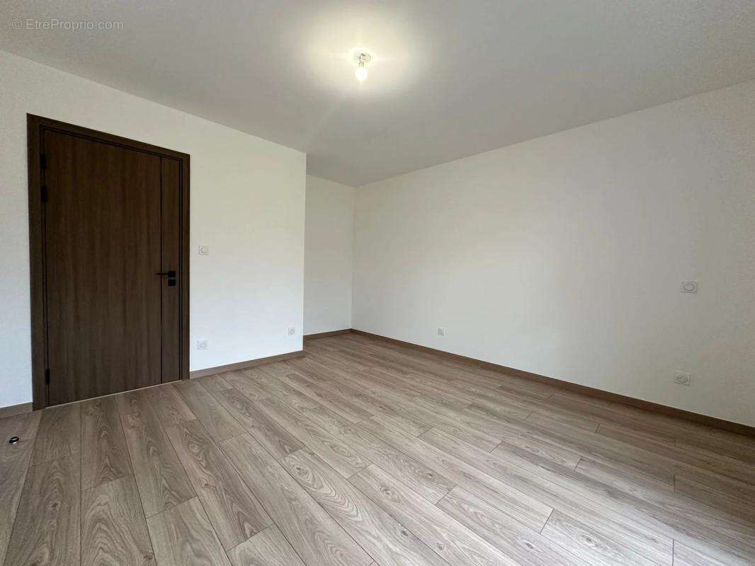 Appartement à GRESY-SUR-AIX