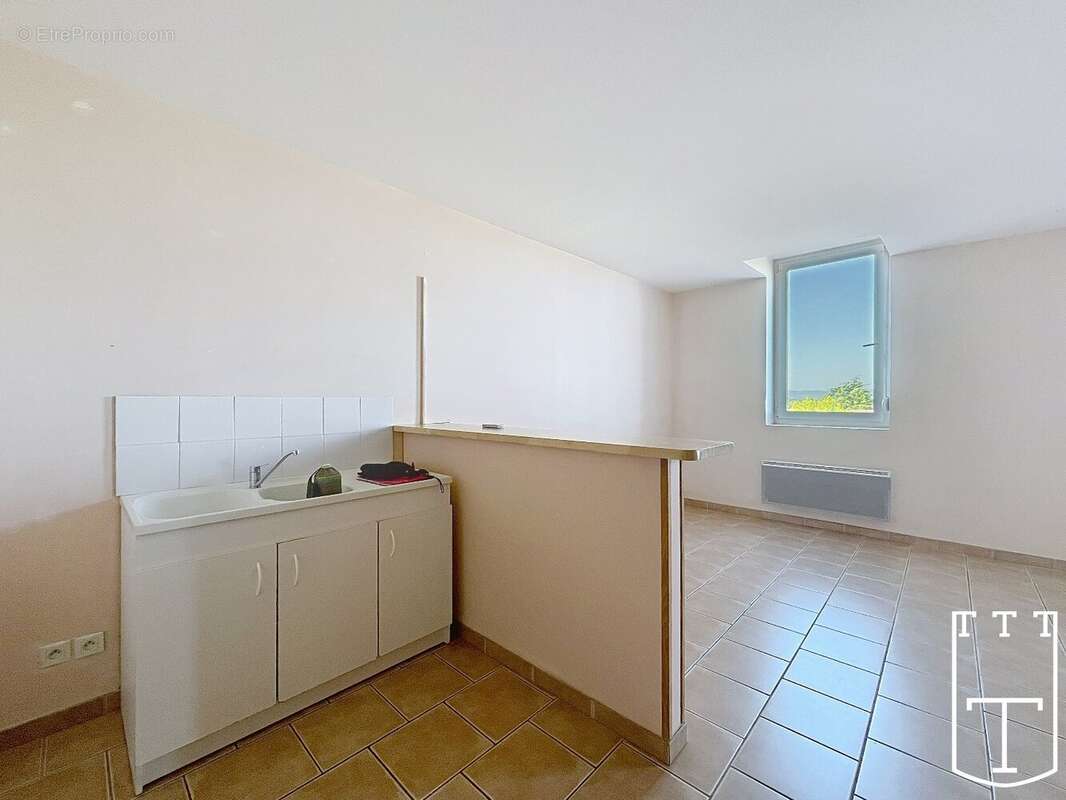 Appartement Duplex centre RUOMS - photo 7