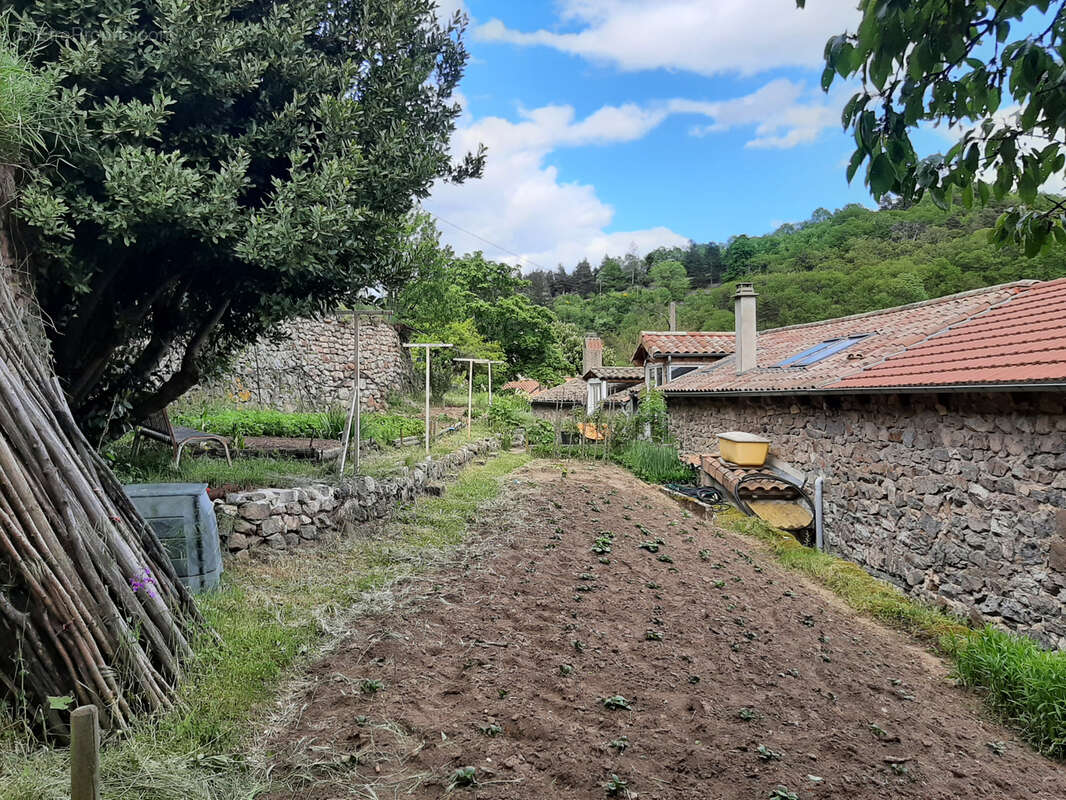 Maison à ALBON-D&#039;ARDECHE