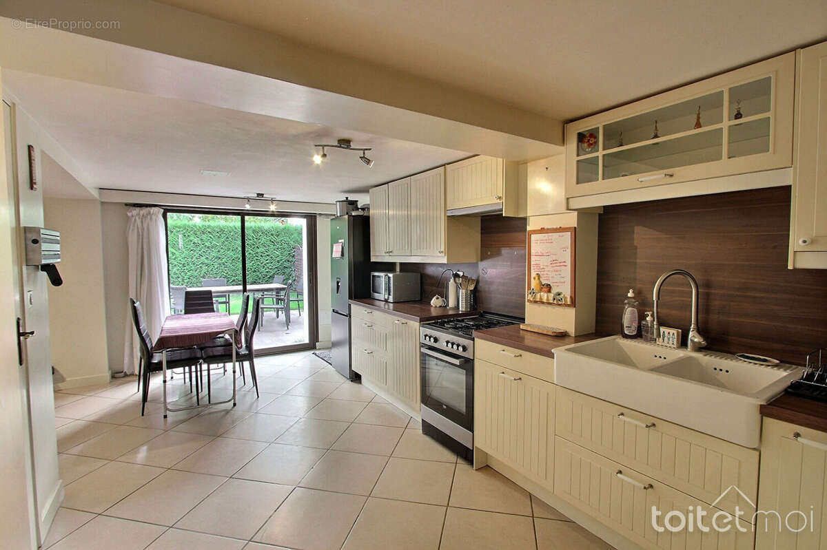 Maison à MAGNY-LES-HAMEAUX