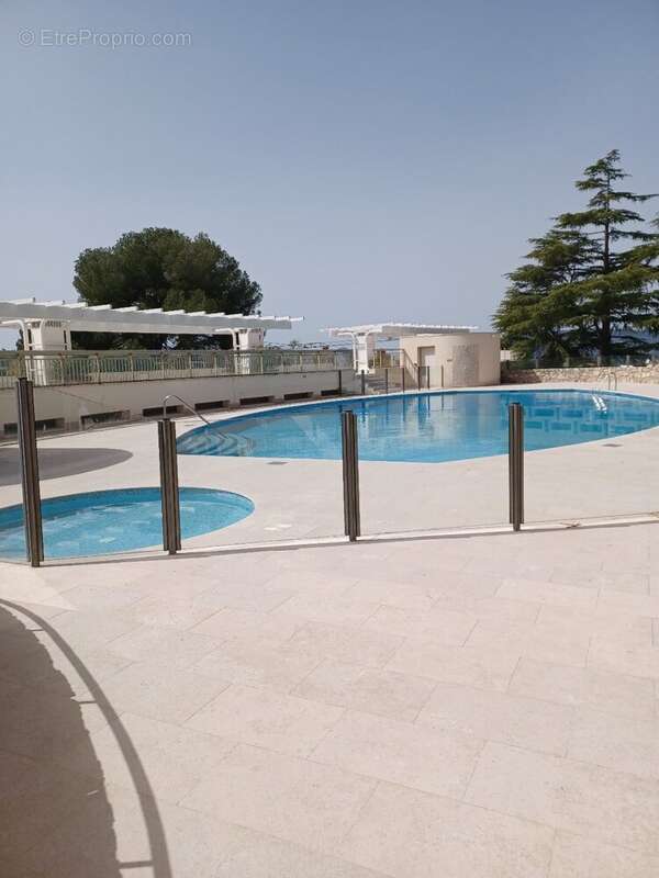 Appartement à LE CANNET