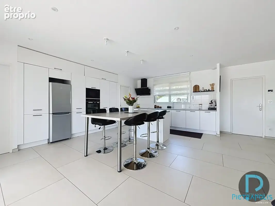 Maison 137 m² à Vonnas  - photo 3