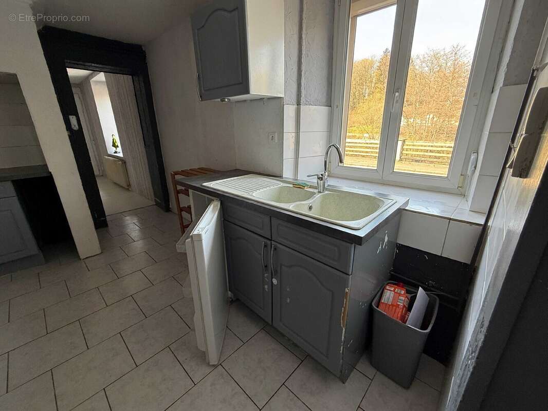 Maison 200 m² à Darney  - photo 4