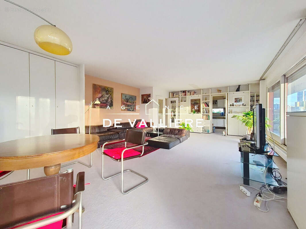 Appartement à NANTERRE