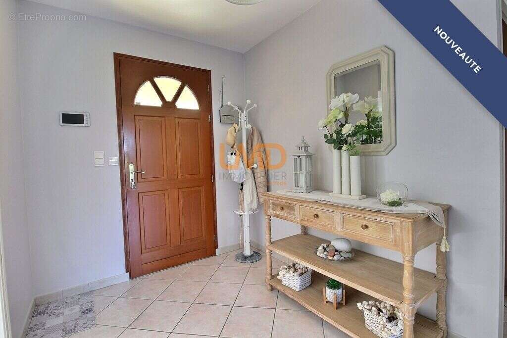 Maison à BURIE