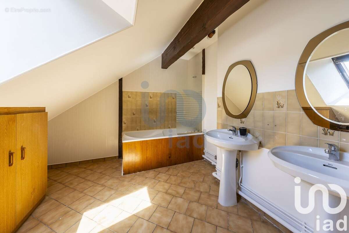 Photo 6 - Maison à LIEUSAINT