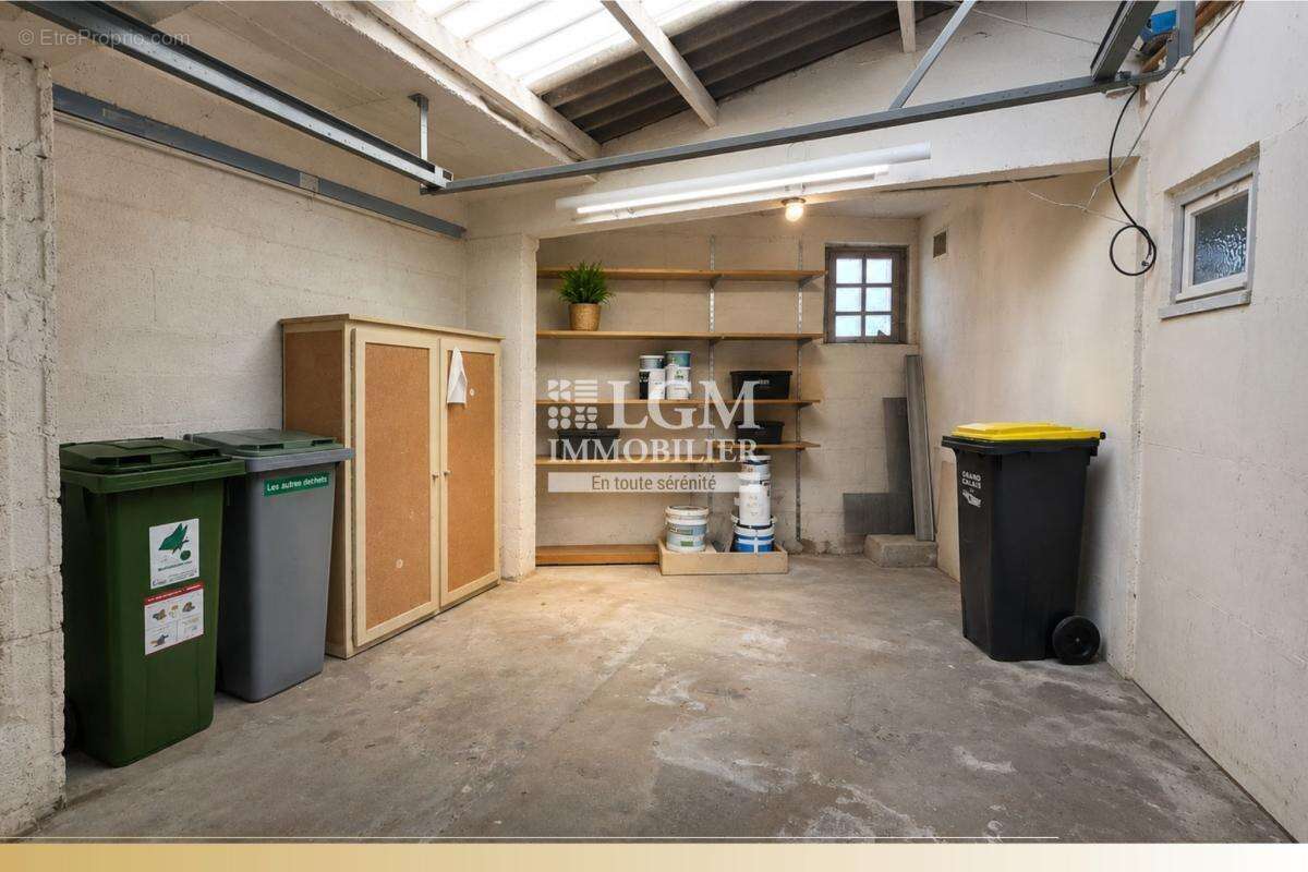 Maison chaleureuse et atypique à Calais-Pont du Leu, sans extérieur, avec garage - photo 5