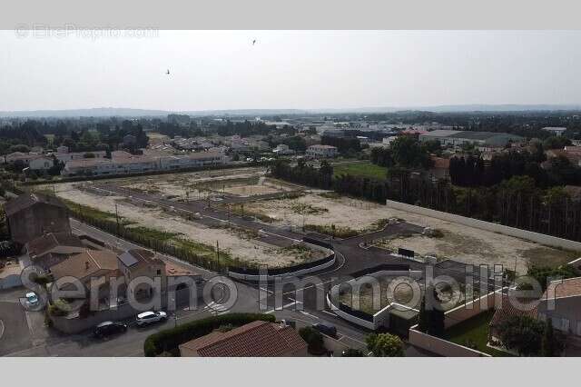 Terrain 356 m² à Chateaurenard  - photo 2