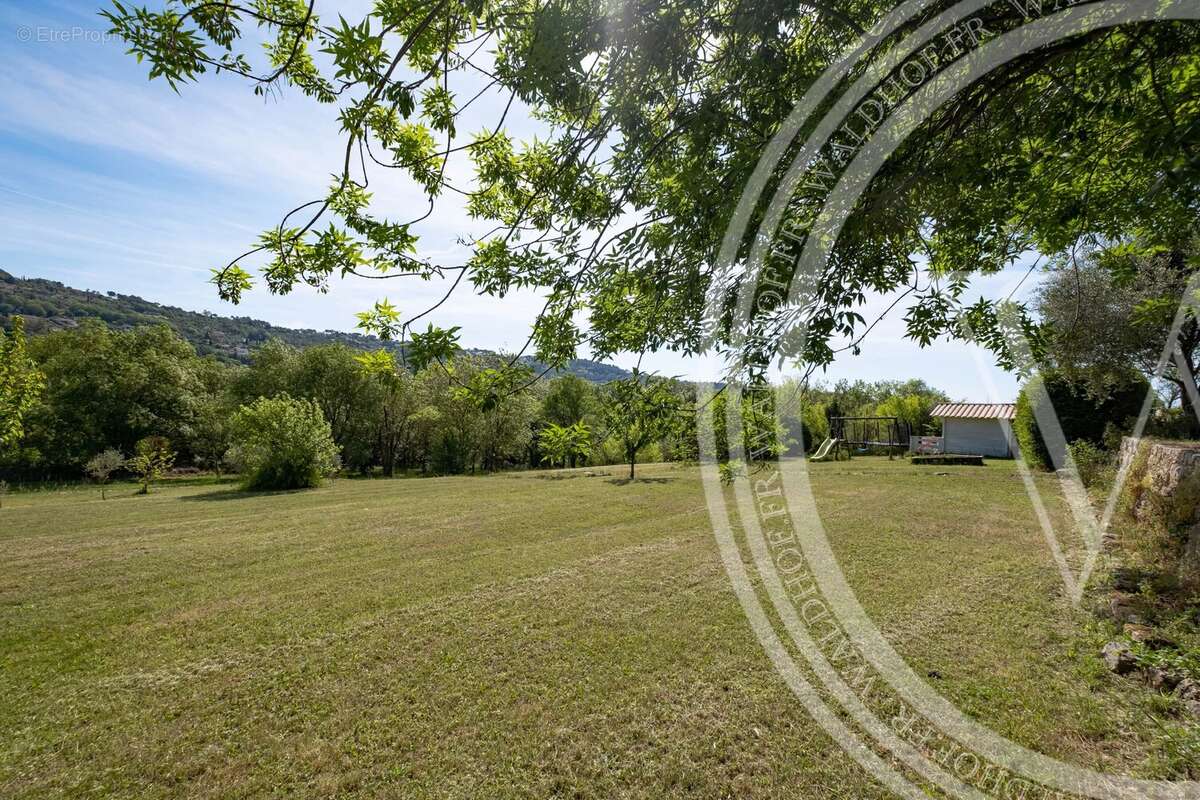 Maison à MOUANS-SARTOUX