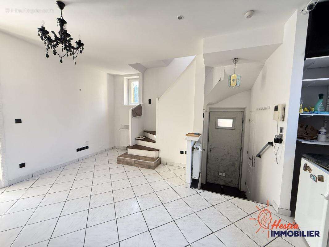Maison en pierre meulière - Quartier Maison Blanche - 102 m - photo 11