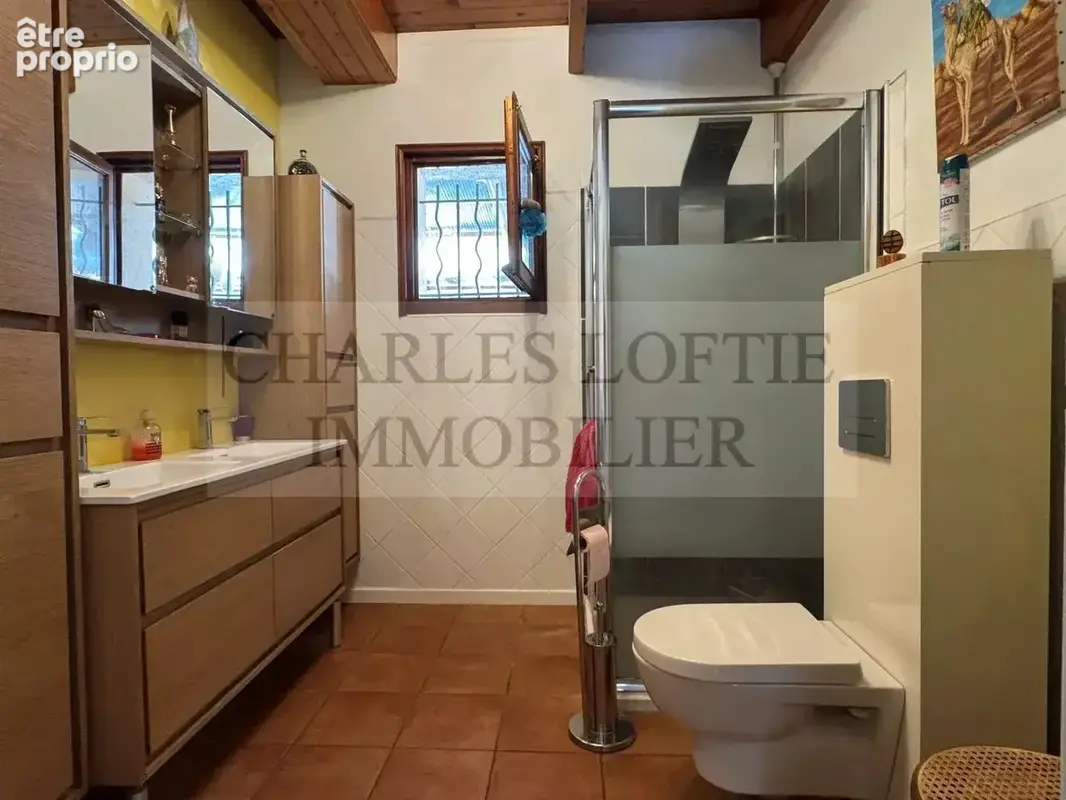 Jolie maison de plain-pied et garage sur un terrain de 2 820 m² - photo 11