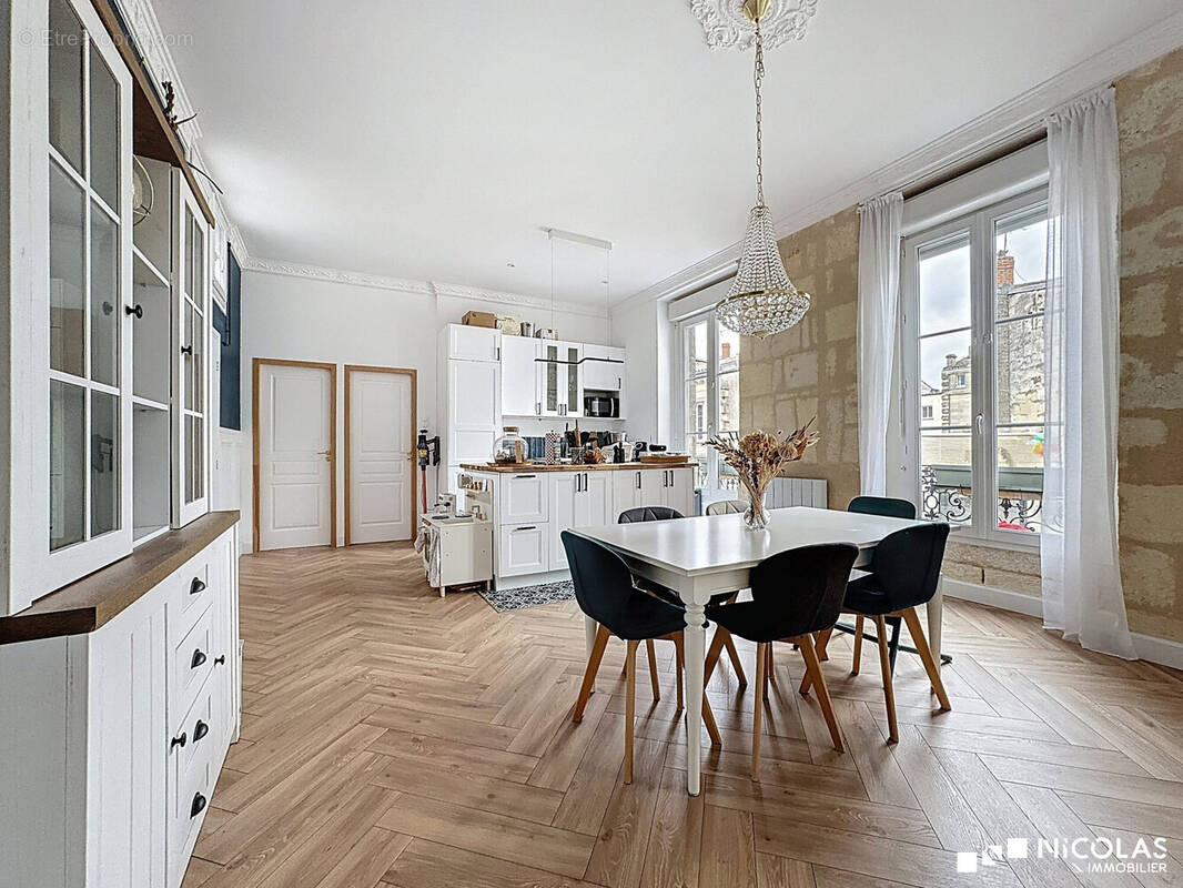 Appartement à BORDEAUX