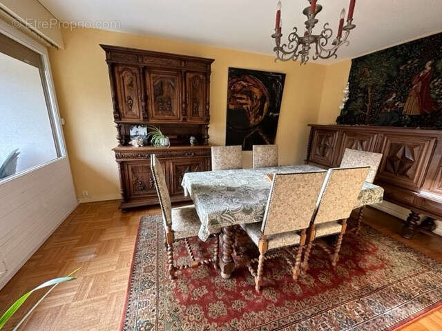 Appartement à BURES-SUR-YVETTE