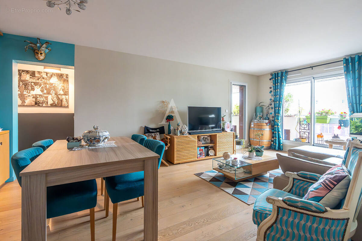 Appartement à PARIS-12E