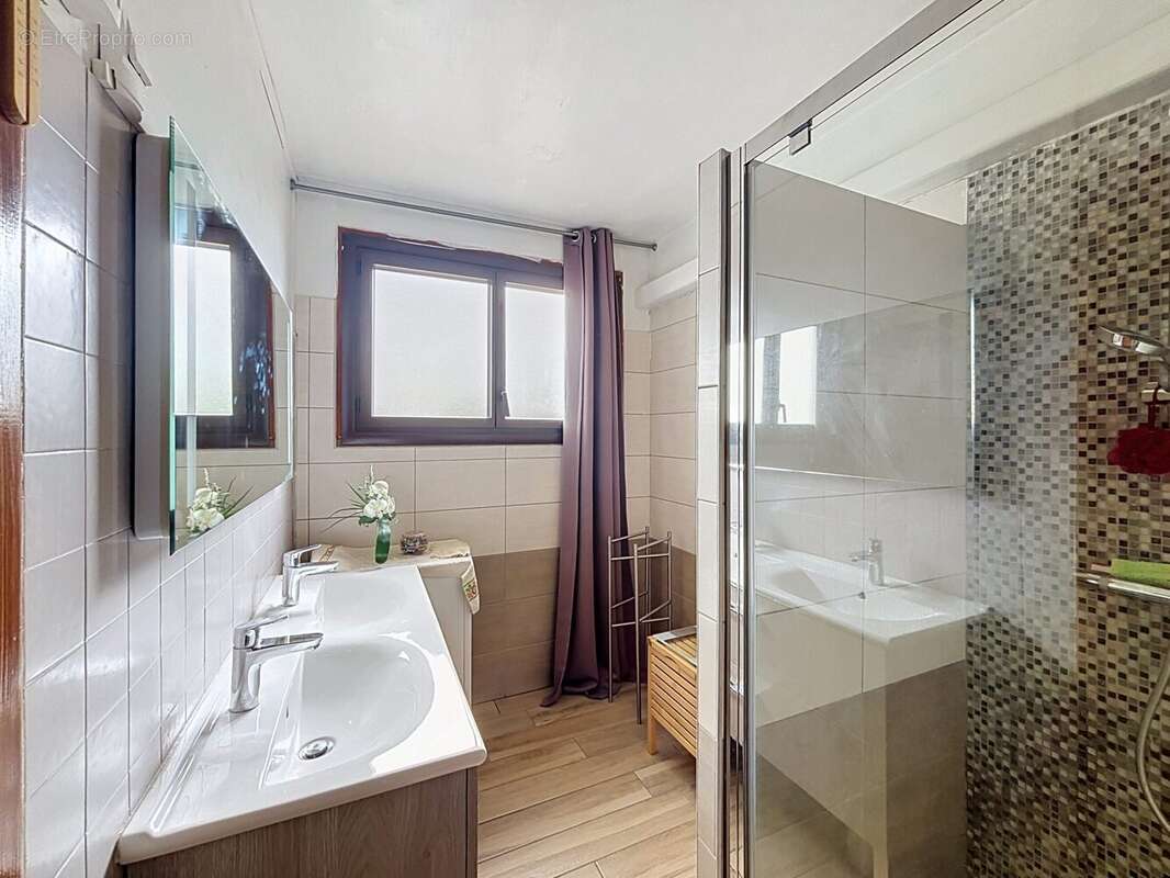Maison 138 m² à Volvic  - photo 6