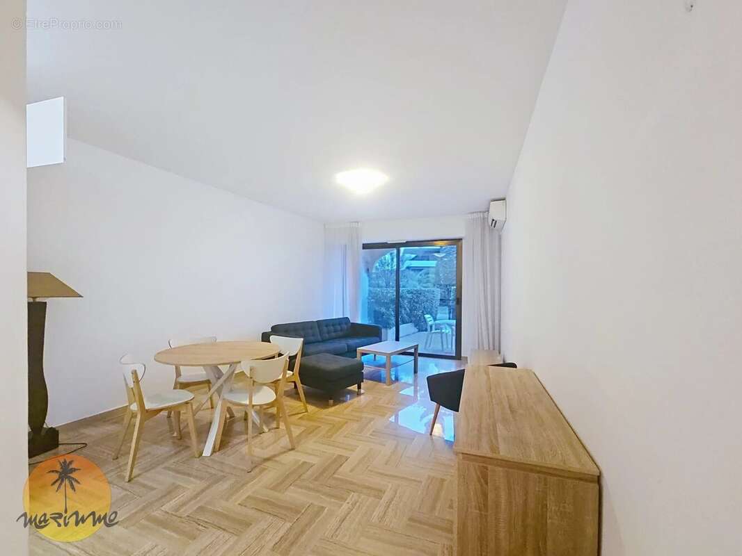 Appartement à VILLENEUVE-LOUBET
